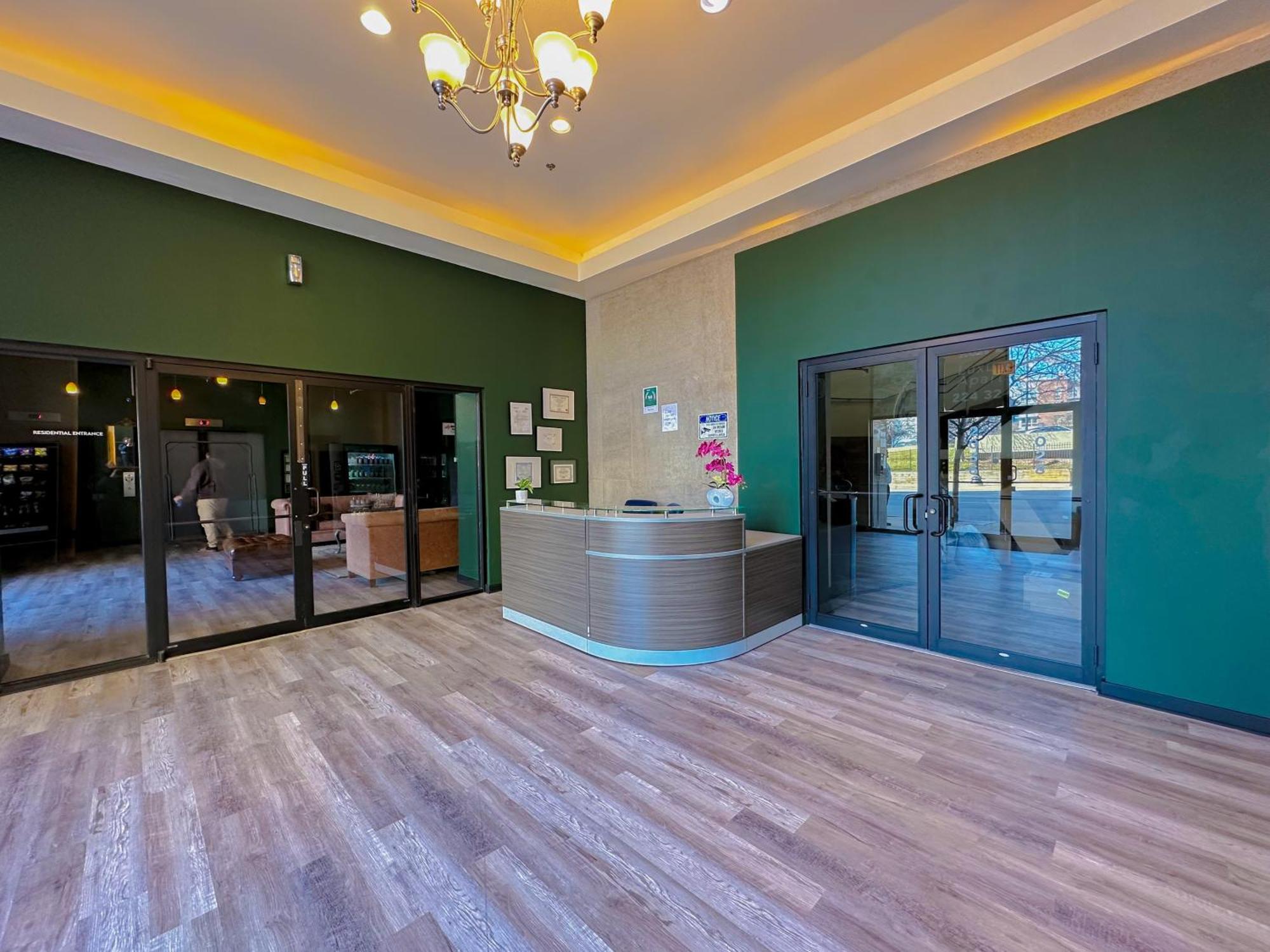 Bright 2Br Luxury Corner Suite With Optional Parking Sleeps 6 Guests Near Mccormick Place And Soldier Field Chicago Eksteriør bilde