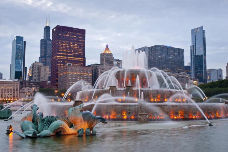 Bright 2Br Luxury Corner Suite With Optional Parking Sleeps 6 Guests Near Mccormick Place And Soldier Field Chicago Eksteriør bilde
