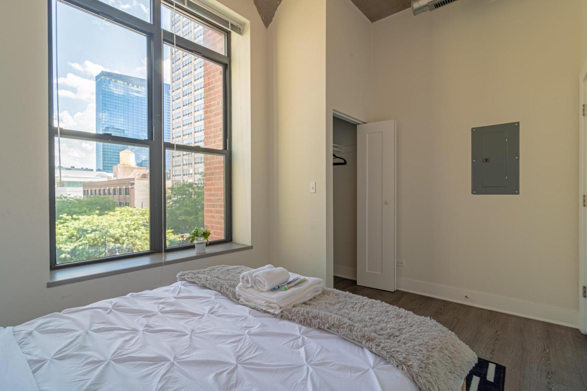 Bright 2Br Luxury Corner Suite With Optional Parking Sleeps 6 Guests Near Mccormick Place And Soldier Field Chicago Eksteriør bilde