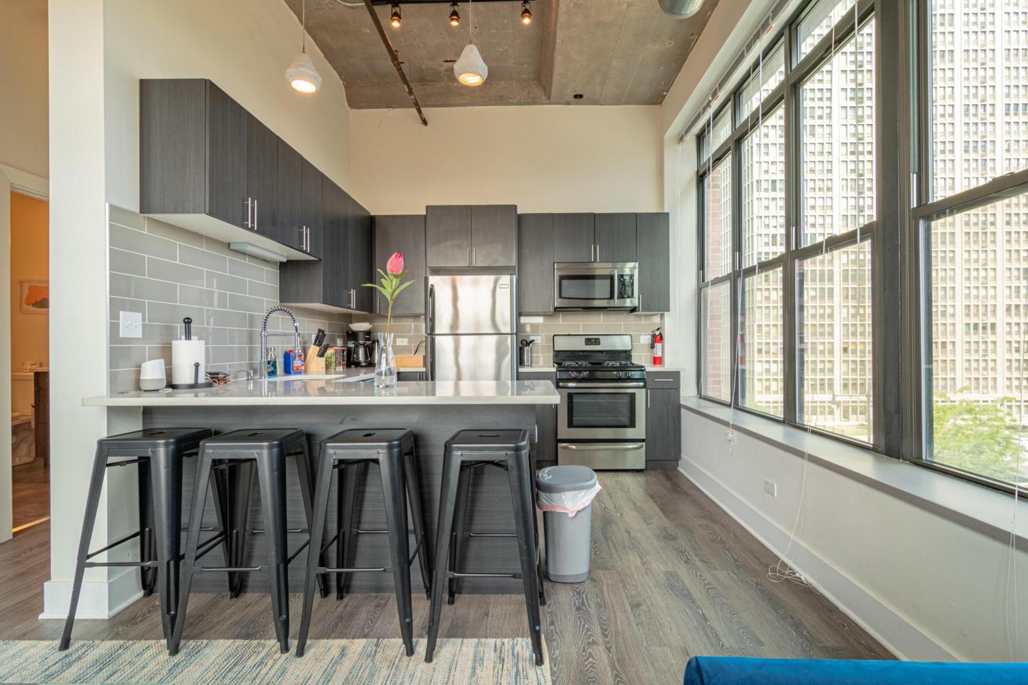 Bright 2Br Luxury Corner Suite With Optional Parking Sleeps 6 Guests Near Mccormick Place And Soldier Field Chicago Eksteriør bilde