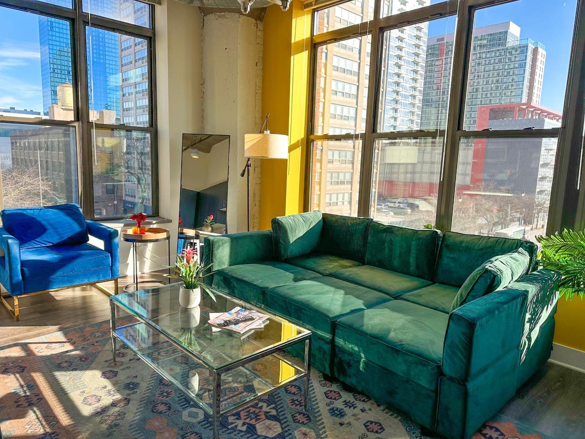 Bright 2Br Luxury Corner Suite With Optional Parking Sleeps 6 Guests Near Mccormick Place And Soldier Field Chicago Eksteriør bilde